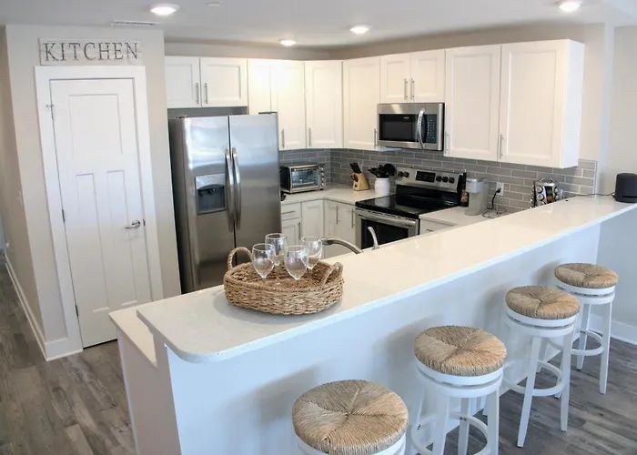 Apartment Imagine That! Stunning Modern 4br-3ba Luxury Retreat *