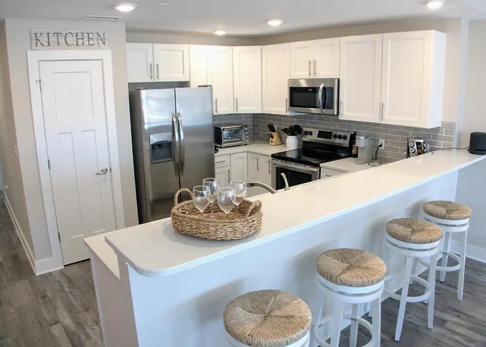 Imagine That! Stunning Modern 4br-3ba Luxury Retreat *