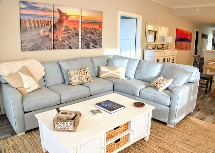 Imagine That! Stunning Modern 4br-3ba Luxury Retreat Apartment